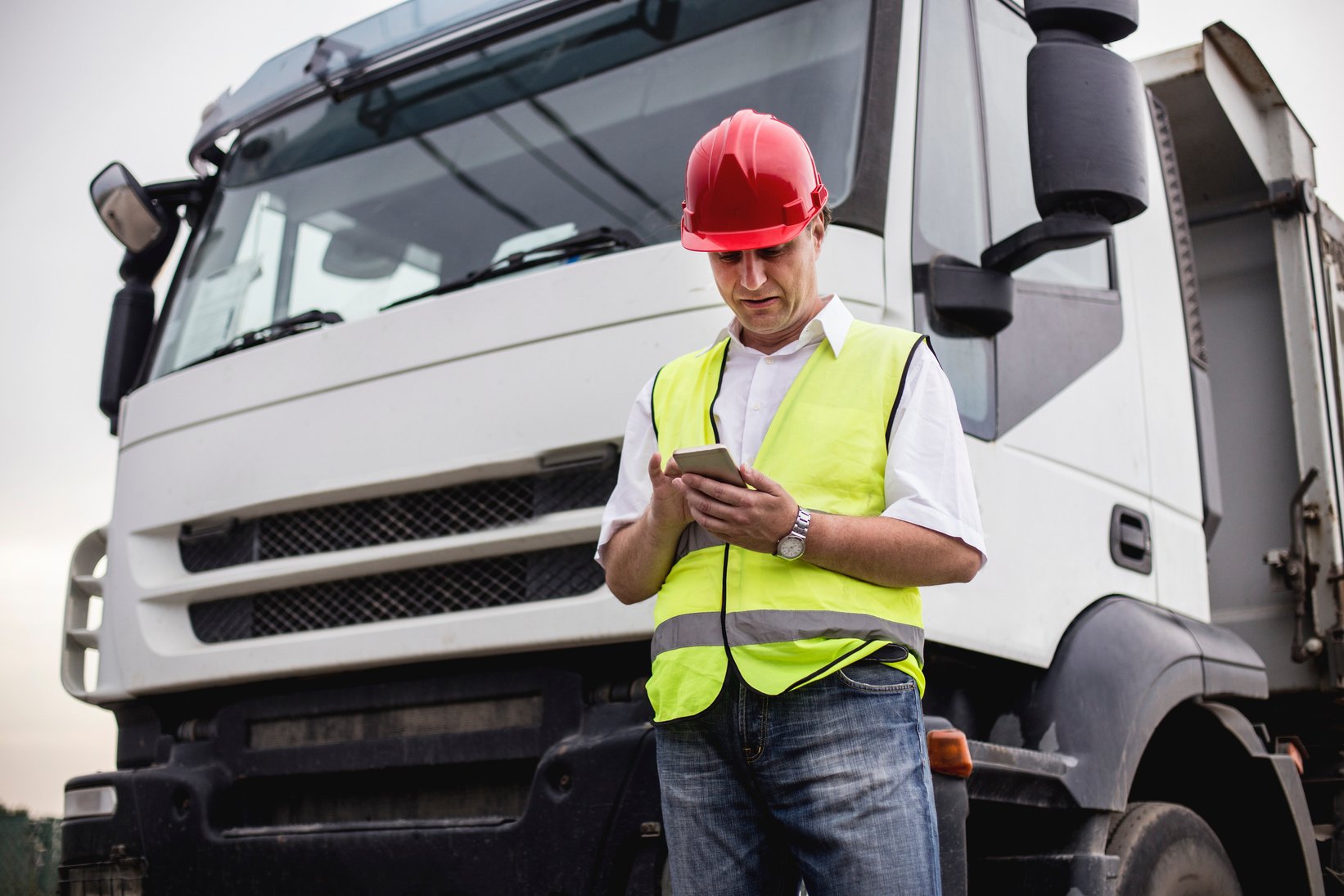 Truck driver using a mobile app